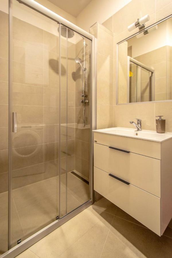 פראג Ruterra Apartments By Cathedral מראה חיצוני תמונה
